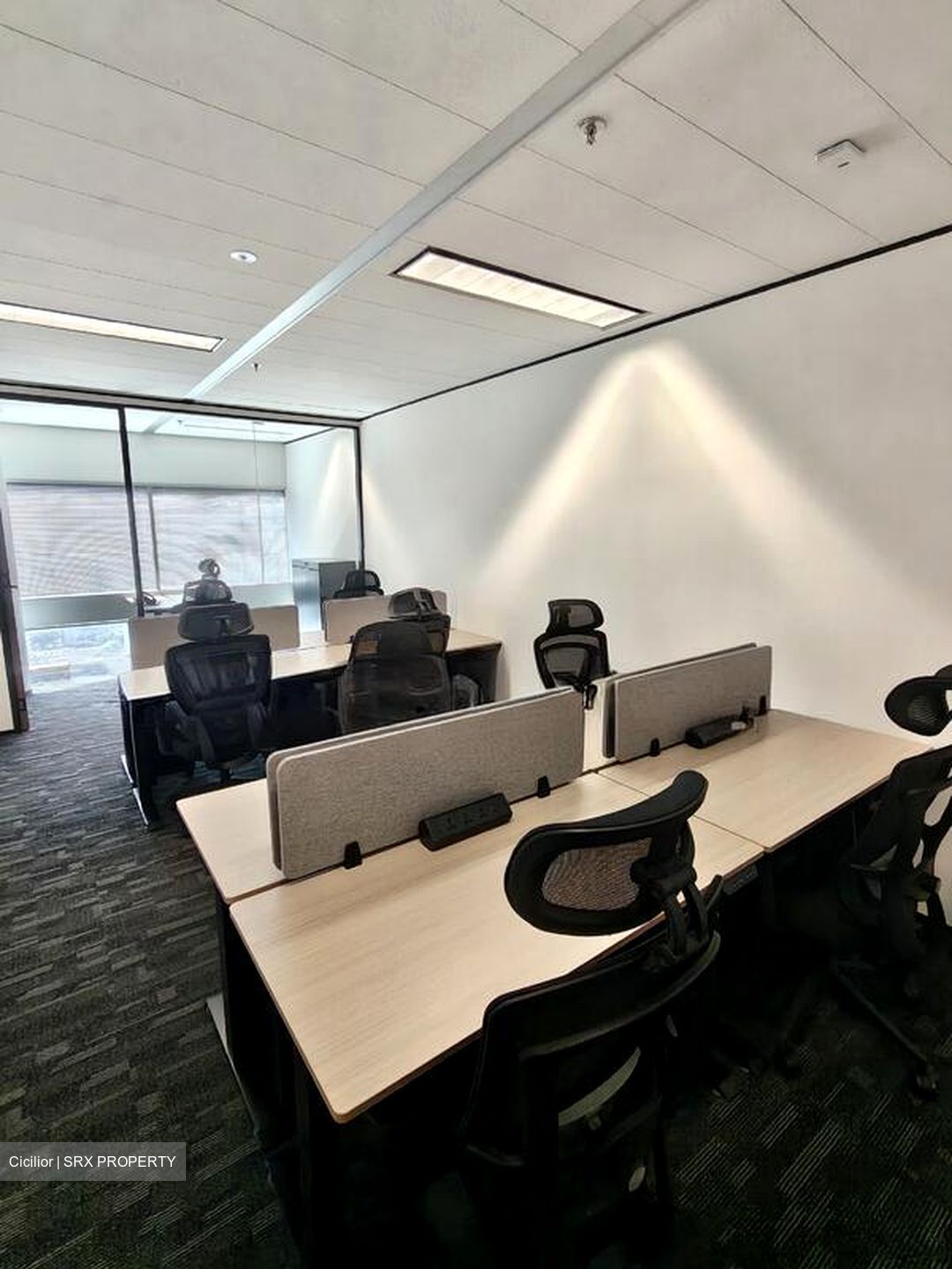 Gateway East (D7), Office #504746521